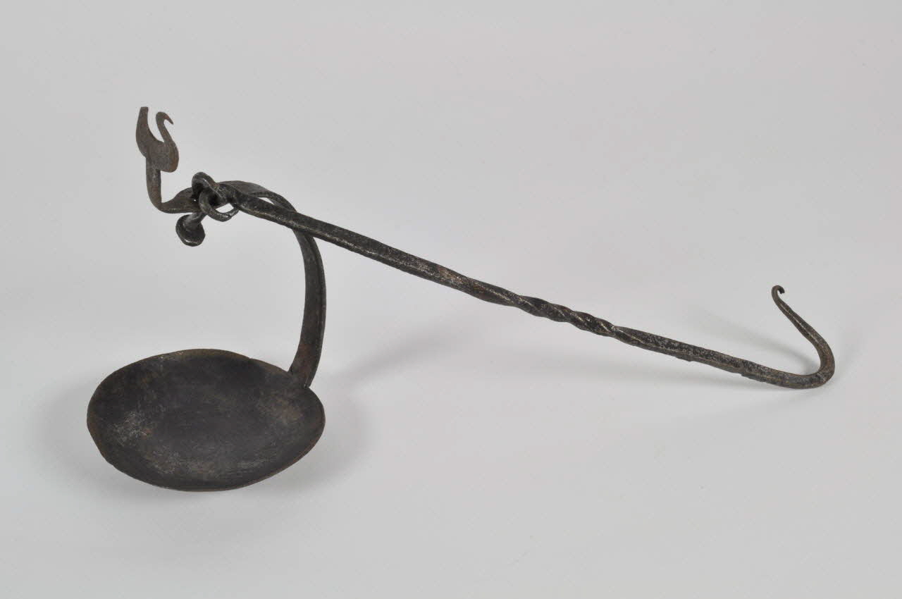 lampe à un godet ouvert 1936.1099 Photo Mucem