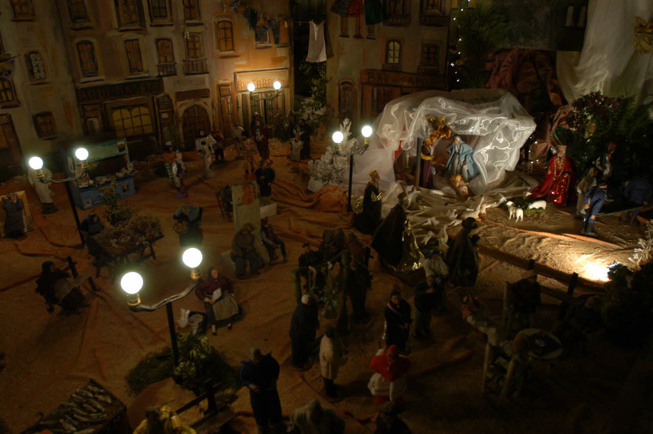 Hervé Jézéquel photographie MuCEM. Enquête sur les crèches conduite par Marie-Pascale Mallé (janvier 2005) Provence-Alpes-Côte d'Azur, France 2005/1/24 PhP.2006.3.1 Photo