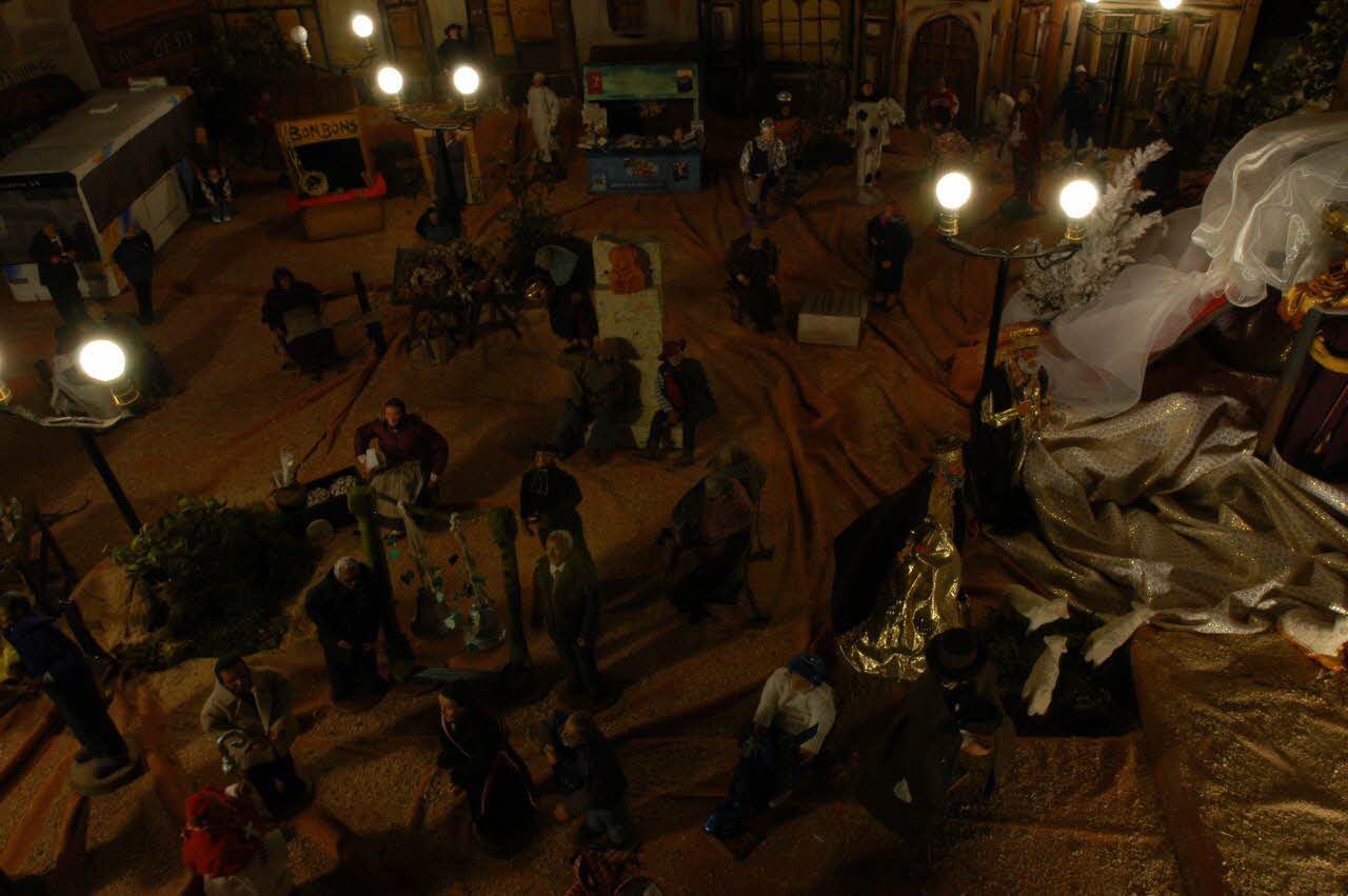 Hervé Jézéquel photographie MuCEM. Enquête sur les crèches conduite par Marie-Pascale Mallé (janvier 2005) Provence-Alpes-Côte d'Azur, France 2005/1/24 PhP.2006.3.11 Photo