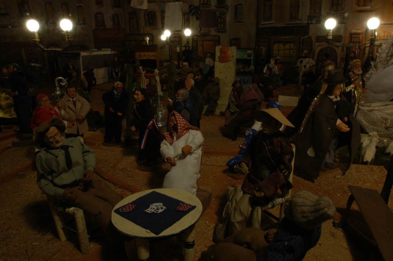 Hervé Jézéquel photographie MuCEM. Enquête sur les crèches conduite par Marie-Pascale Mallé (janvier 2005) Provence-Alpes-Côte d'Azur, France 2005/1/24 PhP.2006.3.17 Photo