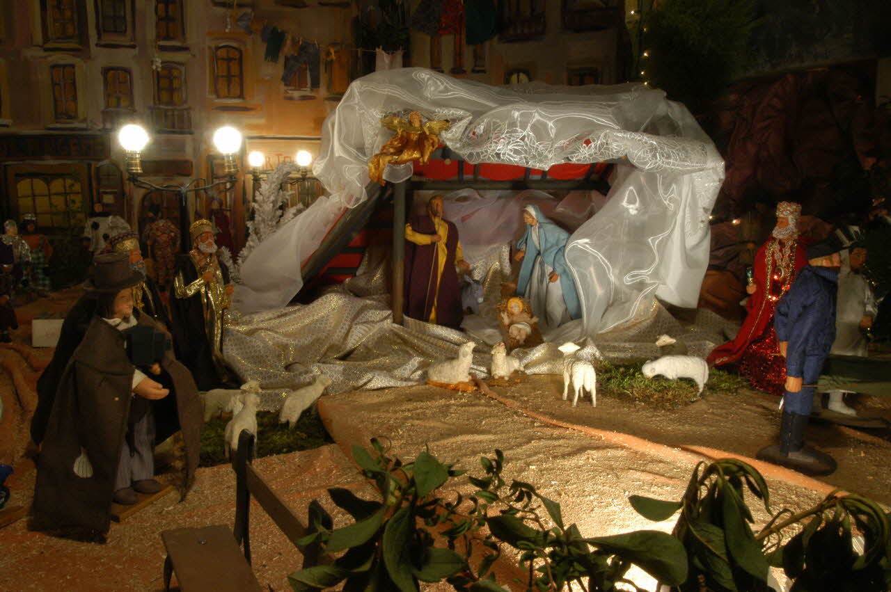 Hervé Jézéquel photographie MuCEM. Enquête sur les crèches conduite par Marie-Pascale Mallé (janvier 2005) Provence-Alpes-Côte d'Azur, France 2005/1/24 PhP.2006.3.18 Photo