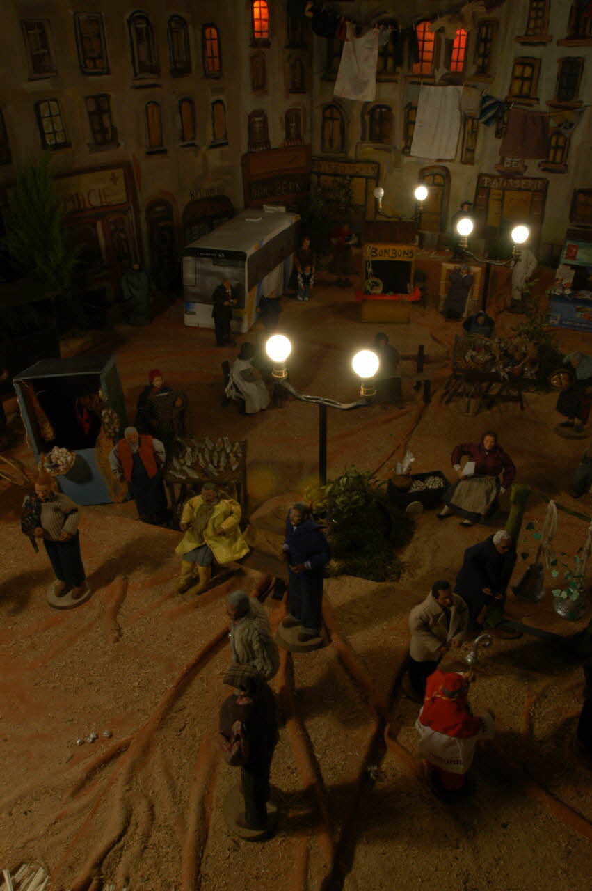 Hervé Jézéquel photographie MuCEM. Enquête sur les crèches conduite par Marie-Pascale Mallé (janvier 2005) Provence-Alpes-Côte d'Azur, France 2005/1/24 PhP.2006.3.8 Photo