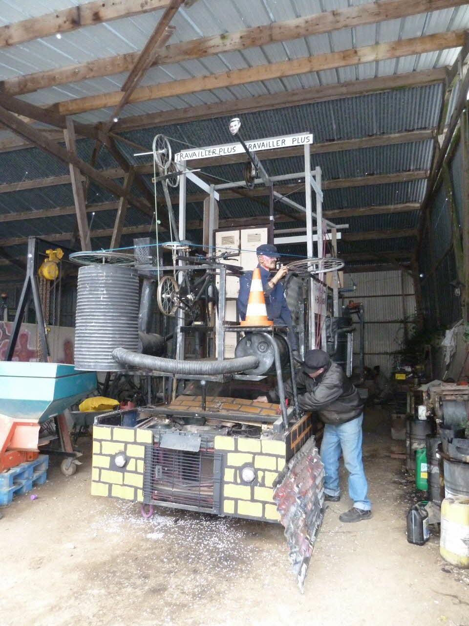 Patrice Bekus photographie MuCEM. Enquête sur le carnaval de Granville conduite par Patrice Bekus (30 novembre 2010 - 8 mars 2011) Basse-Normandie, France 2010/11/30 PHT.2011.2.1 Photo