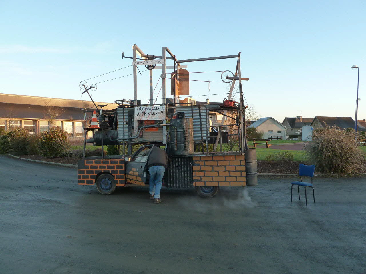 Patrice Bekus photographie MuCEM. Enquête sur le carnaval de Granville conduite par Patrice Bekus (30 novembre 2010 - 8 mars 2011) Basse-Normandie, France 2011/2/16 PHT.2011.2.121 Photo