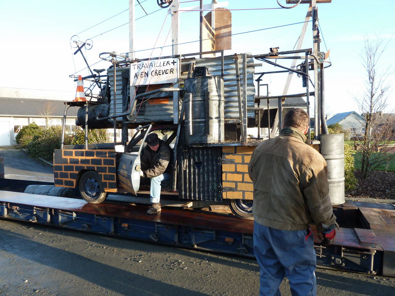 Patrice Bekus photographie MuCEM. Enquête sur le carnaval de Granville conduite par Patrice Bekus (30 novembre 2010 - 8 mars 2011) Basse-Normandie, France 2011/2/16 PHT.2011.2.132 Photo