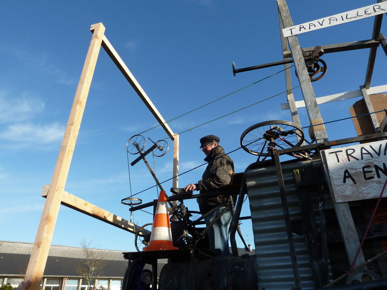 Patrice Bekus photographie MuCEM. Enquête sur le carnaval de Granville conduite par Patrice Bekus (30 novembre 2010 - 8 mars 2011) Basse-Normandie, France 2011/2/16 PHT.2011.2.152 Photo