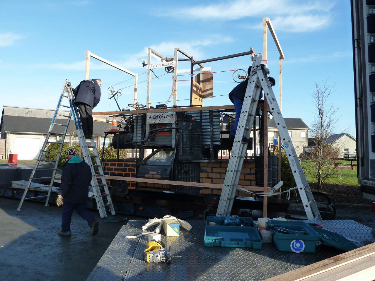 Patrice Bekus photographie MuCEM. Enquête sur le carnaval de Granville conduite par Patrice Bekus (30 novembre 2010 - 8 mars 2011) Basse-Normandie, France 2011/2/16 PHT.2011.2.157 Photo