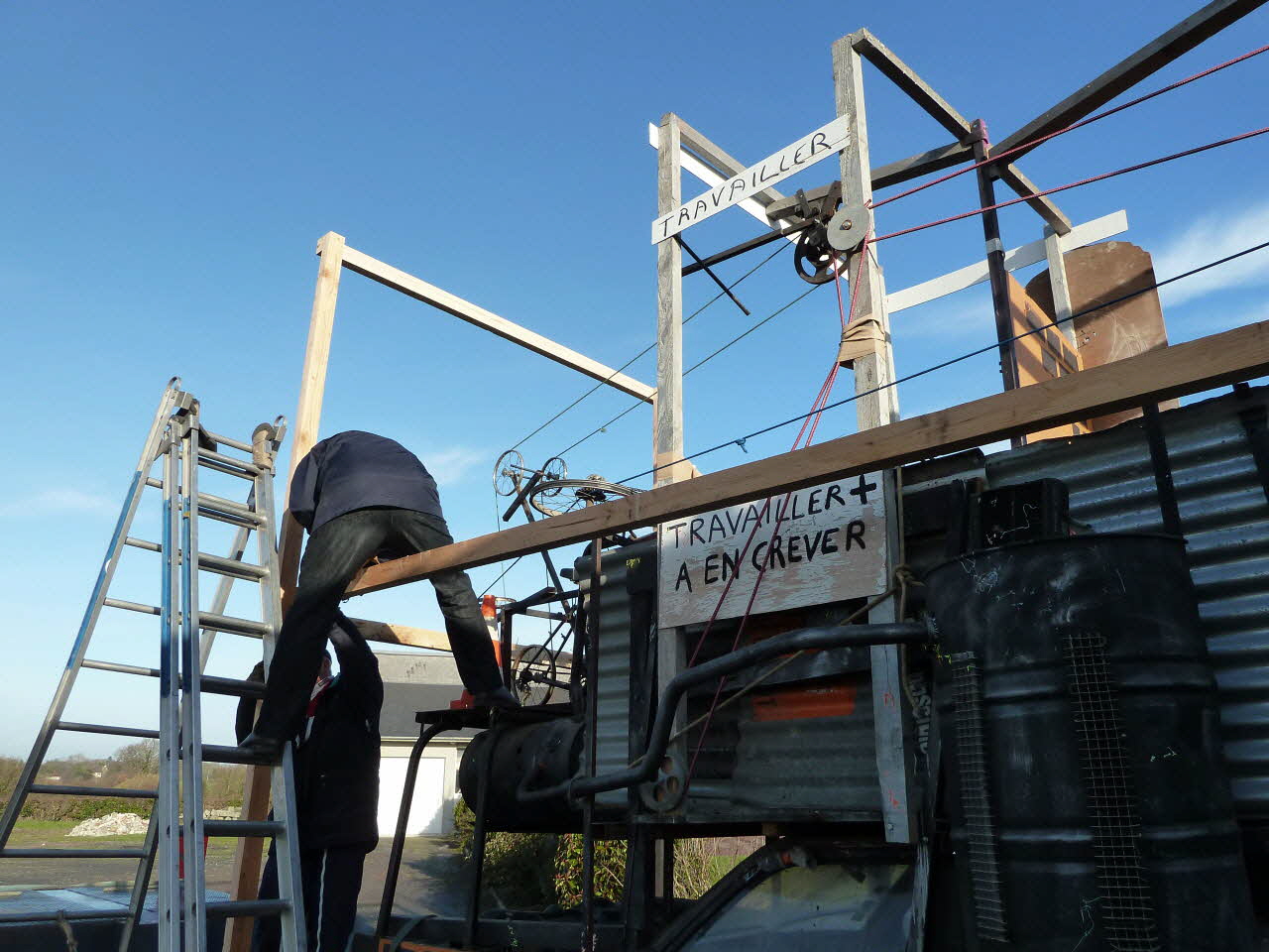 Patrice Bekus photographie MuCEM. Enquête sur le carnaval de Granville conduite par Patrice Bekus (30 novembre 2010 - 8 mars 2011) Basse-Normandie, France 2011/2/16 PHT.2011.2.158 Photo