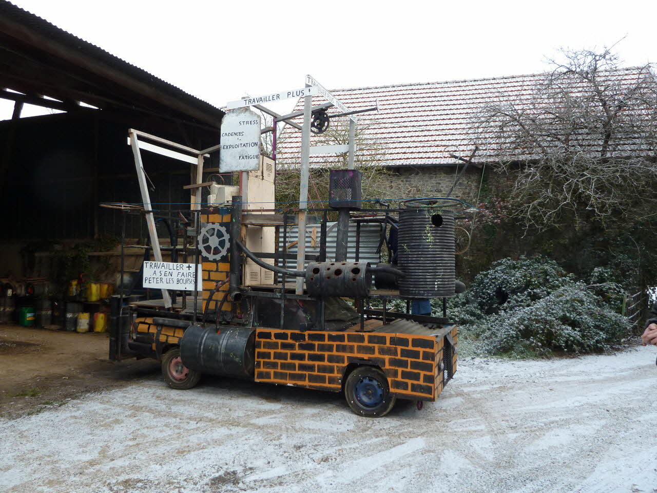 Patrice Bekus photographie MuCEM. Enquête sur le carnaval de Granville conduite par Patrice Bekus (30 novembre 2010 - 8 mars 2011) Basse-Normandie, France 2010/11/30 PHT.2011.2.16 Photo