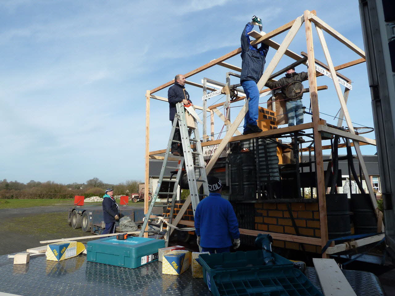 Patrice Bekus photographie MuCEM. Enquête sur le carnaval de Granville conduite par Patrice Bekus (30 novembre 2010 - 8 mars 2011) Basse-Normandie, France 2011/2/16 PHT.2011.2.173 Photo