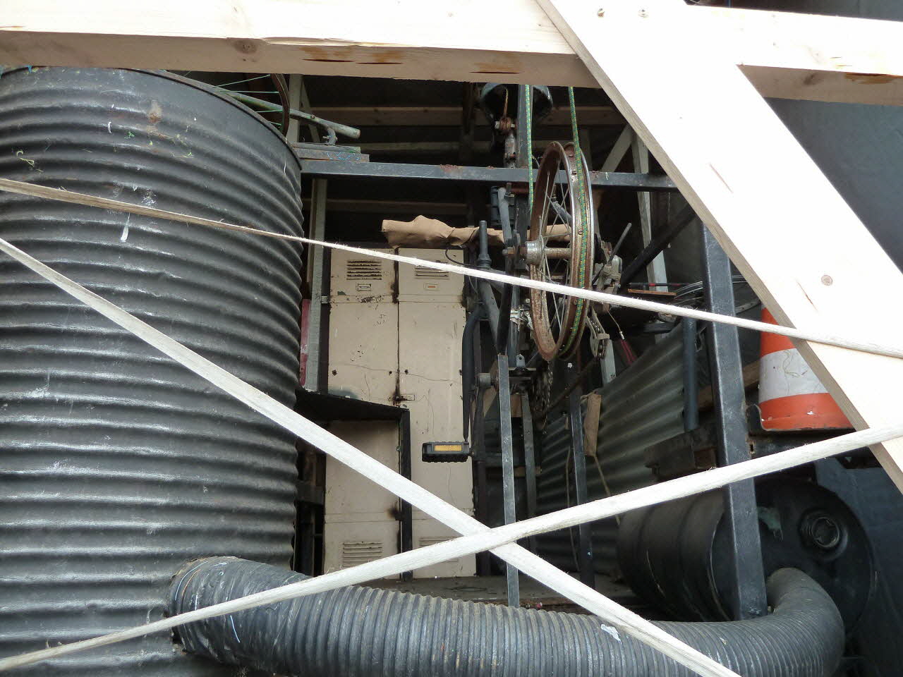 Patrice Bekus photographie MuCEM. Enquête sur le carnaval de Granville conduite par Patrice Bekus (30 novembre 2010 - 8 mars 2011) Basse-Normandie, France 2011/2/16 PHT.2011.2.185 Photo