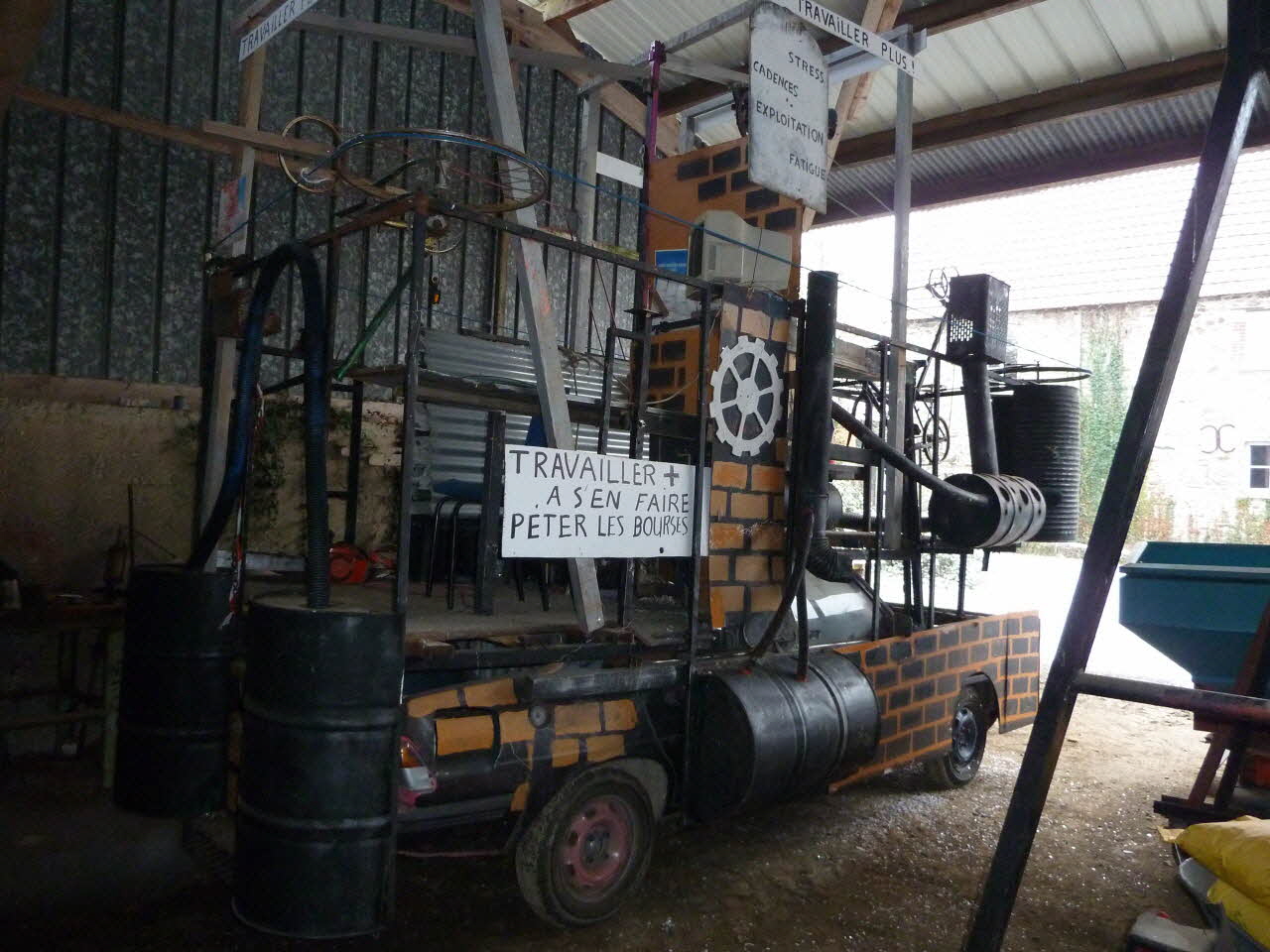 Patrice Bekus photographie MuCEM. Enquête sur le carnaval de Granville conduite par Patrice Bekus (30 novembre 2010 - 8 mars 2011) Basse-Normandie, France 2010/11/30 PHT.2011.2.5 Photo