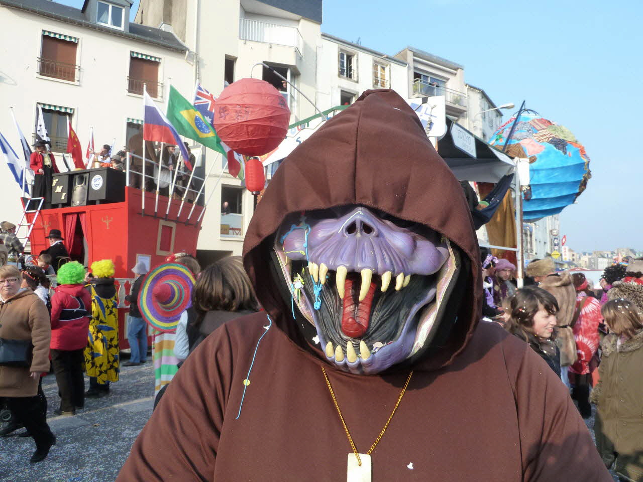 Patrice Bekus photographie MuCEM. Enquête sur le carnaval de Granville conduite par Patrice Bekus (30 novembre 2010 - 8 mars 2011) Basse-Normandie, France 2011/3/8 PHT.2011.2.925 Photo