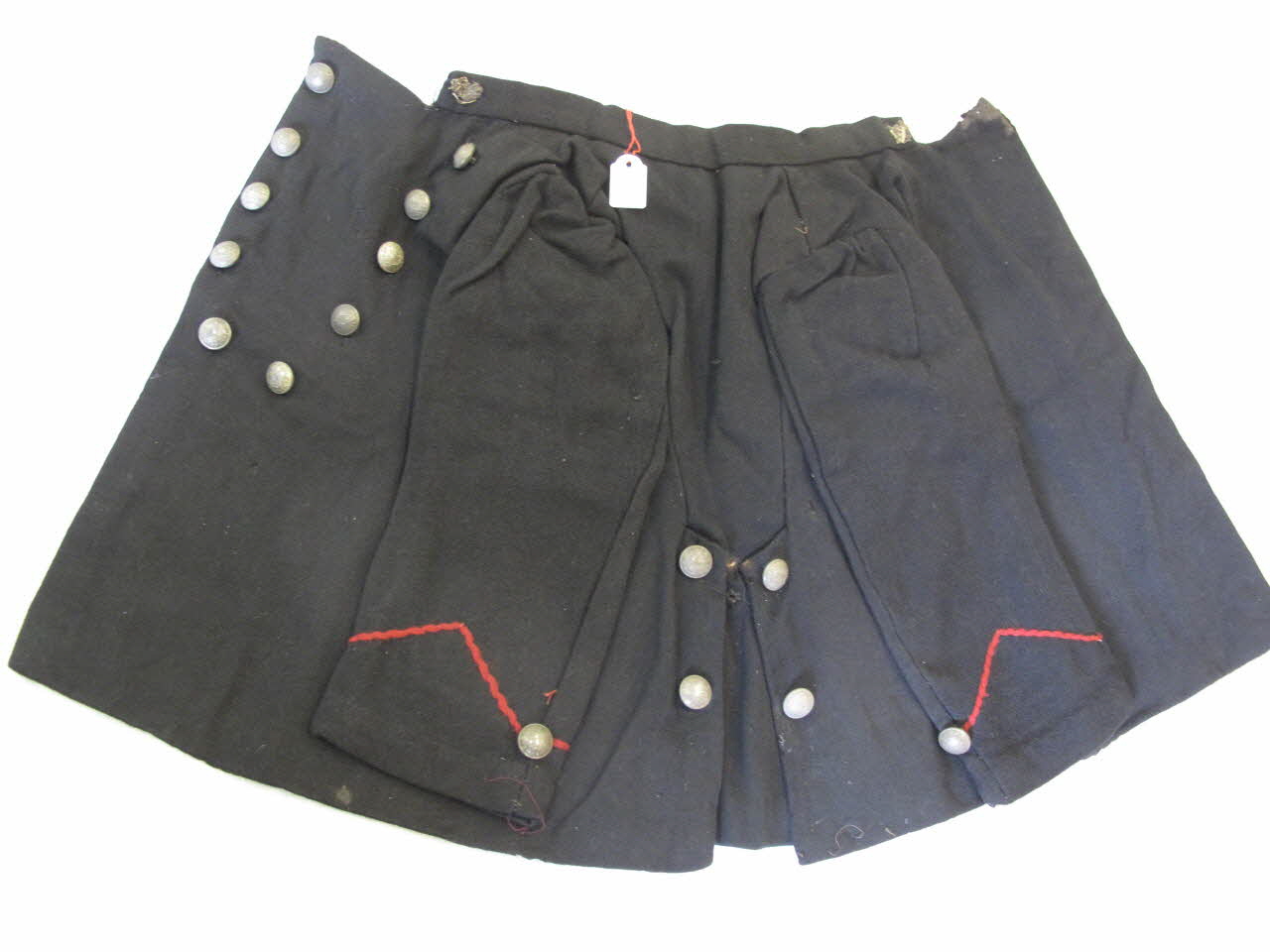 Eugénie Pitou costume de marionnette 1900 1956.127.714 Photo