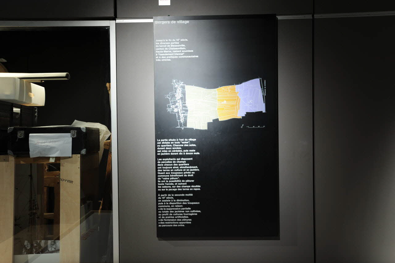 Christophe Fouin photographie MuCEM (Paris). Galerie culturelle Ile-de-France, France 2010/6/11 PHP.2010.6.82 Photo