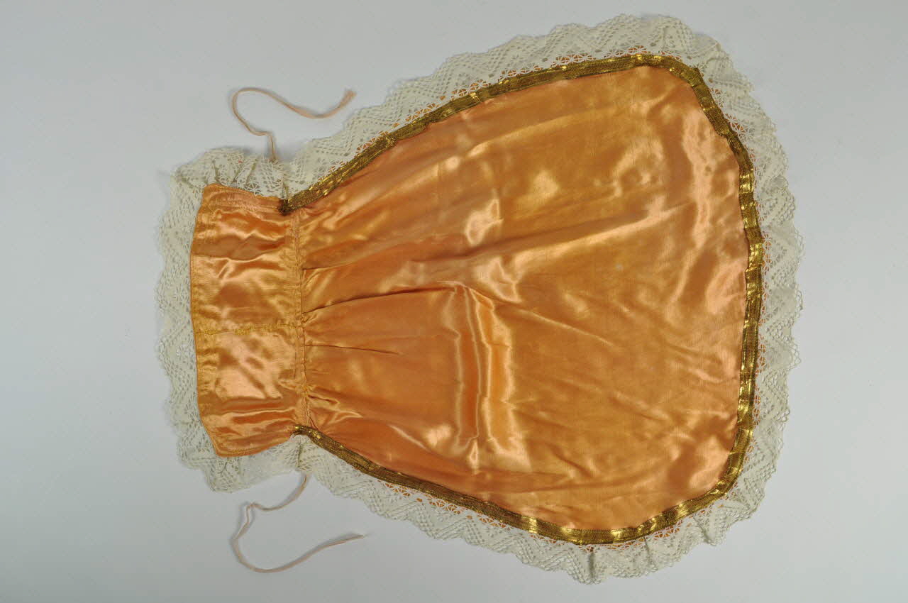 Bousquet cape Nord-Pas-de-Calais, France 1967 1967.30.3 Photo Mucem