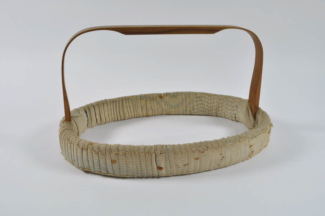 PORTE-ECHEVEAU 1967.67.80 Photo Mucem