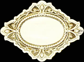 étiquette Etiquette au décor doré et en relief 1960.66.36 Photo