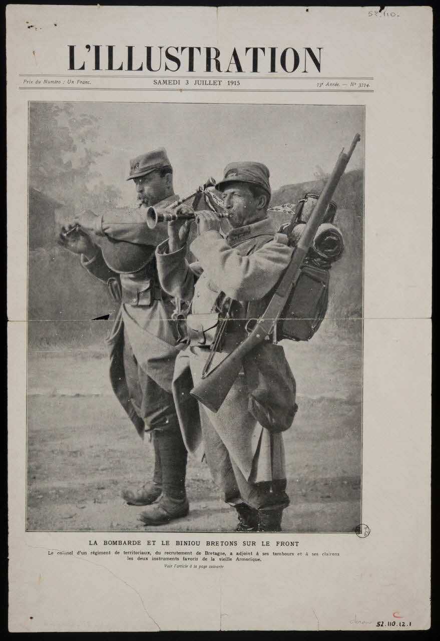 Journal l'Illustration estampe LA BOMBARDE ET LE BINIOU BRETONS SUR LE FRONT Paris 1915 1952.110.12.1 Photo