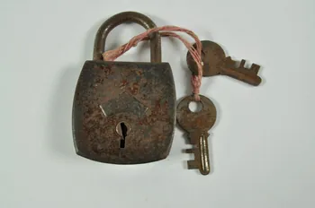 cadenas 1969.1.5.6 Photo Mucem