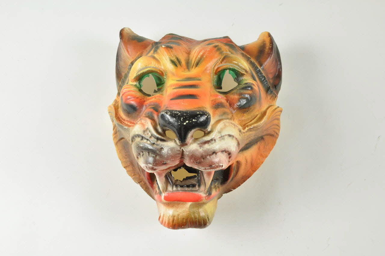 masque de déguisement 1969.15.10 Photo Mucem