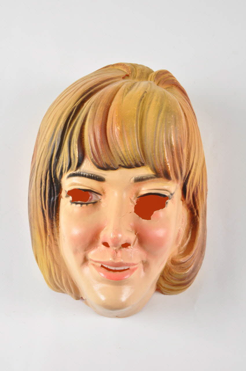 masque de déguisement 1969.15.15 Photo Mucem