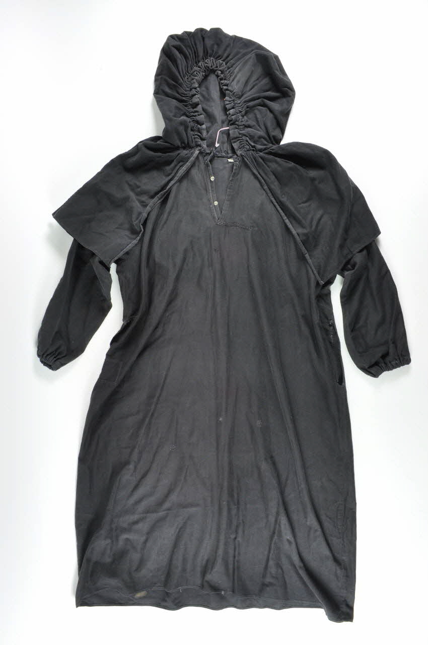 costume de carnaval Domino (Costume de bal masqué à capuchon) 1969.15.17 Photo Mucem
