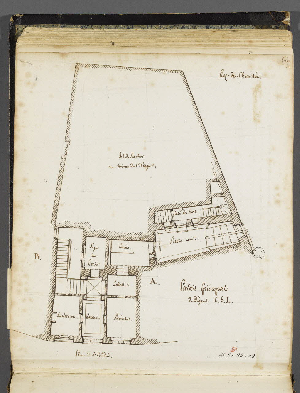 Charles Stanislas Léveillé album Plan du rez-de-chaussée du palais épiscopal de Digne 1820 1961.51.25.78 Photo RMN-Grand Palais (Mucem)