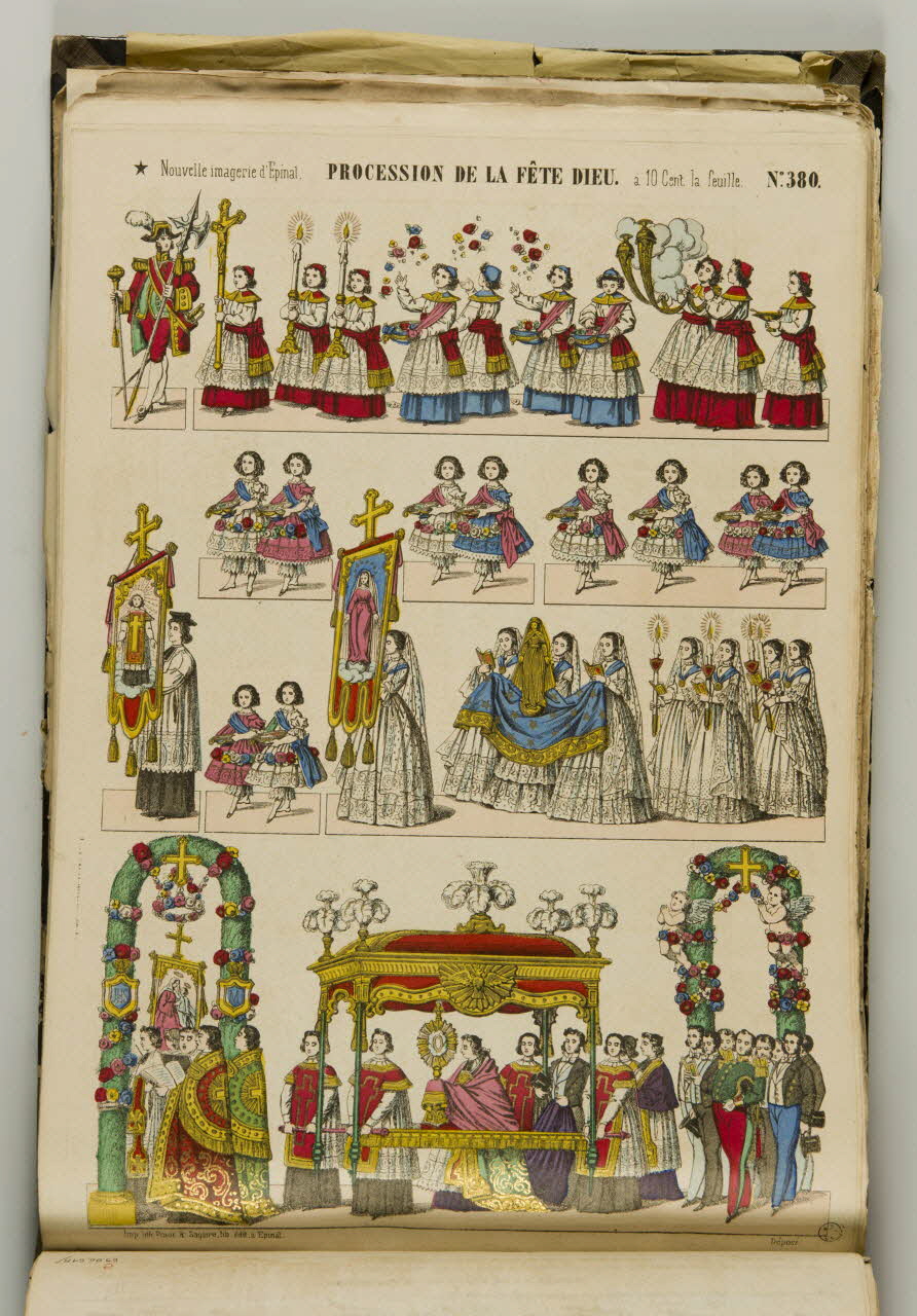 album PROCESSION DE LA FÊTE DIEU. 1953.86.5488 Photo