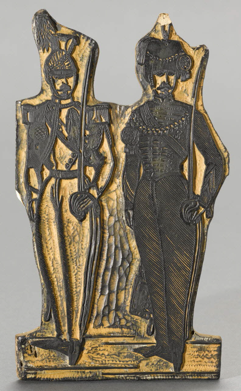 Pellerin bois d'impression 2 officiers des Guides et Lanciers Lorraine, France 1860 1955.57.47 Photo RMN-Grand Palais (Mucem)