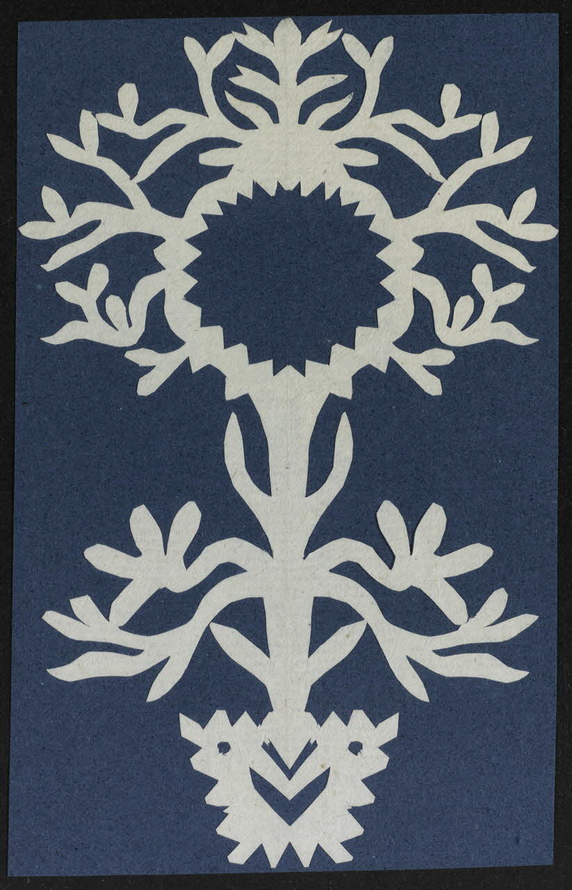 découpage Végétal stylisé 1990.5.166 Photo RMN-Grand Palais (Mucem)