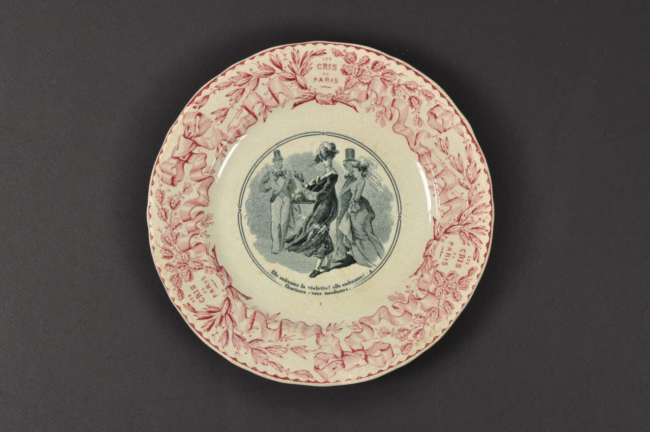 assiette plate Les cris de Paris 1968.60.13 Photo Mucem