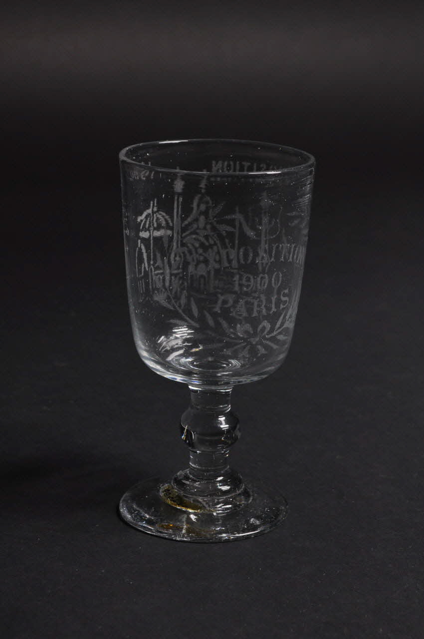 verre à pied 1968.60.45 Photo Mucem