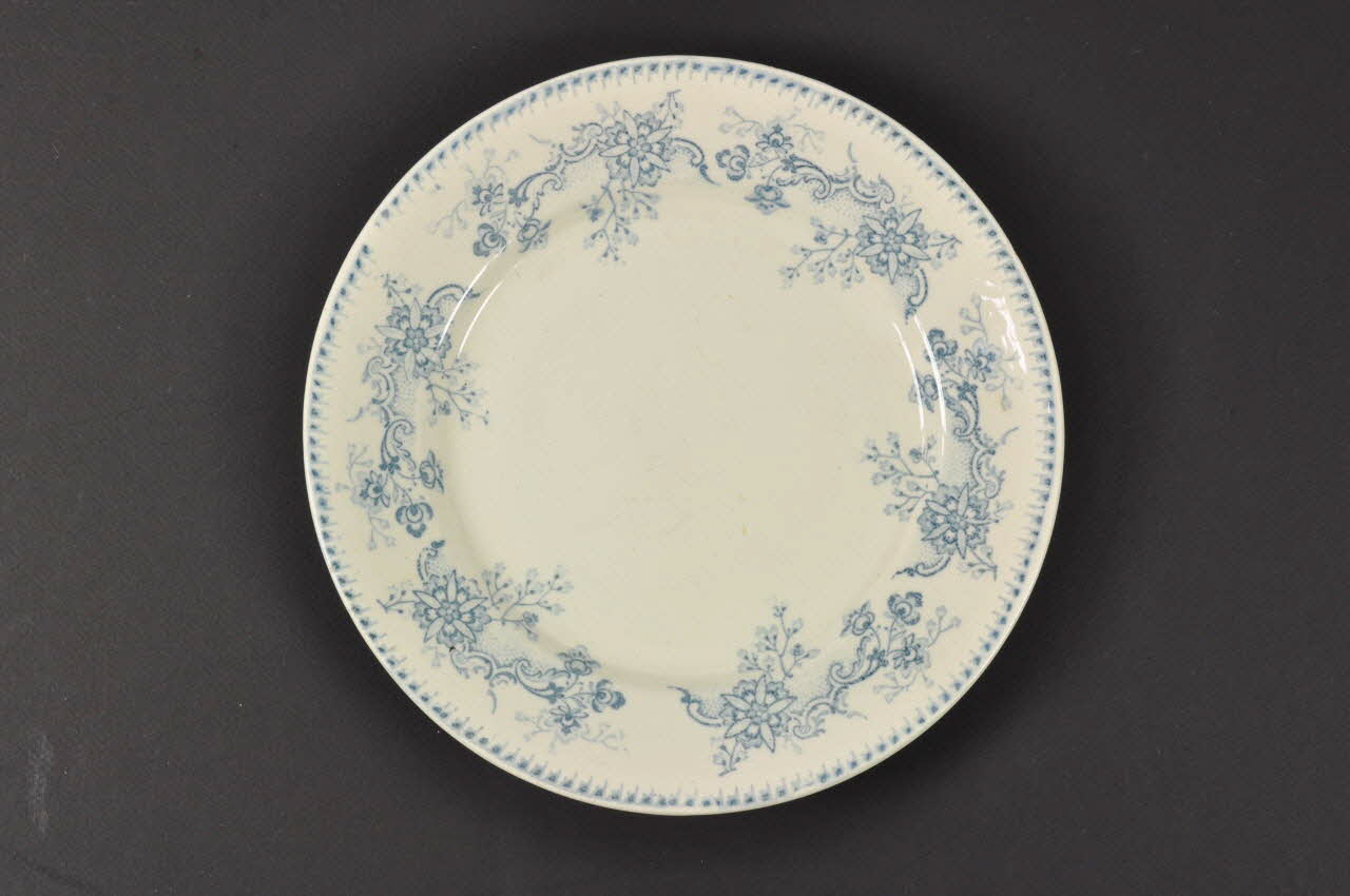 assiette plate 1969.34.65 Photo Mucem