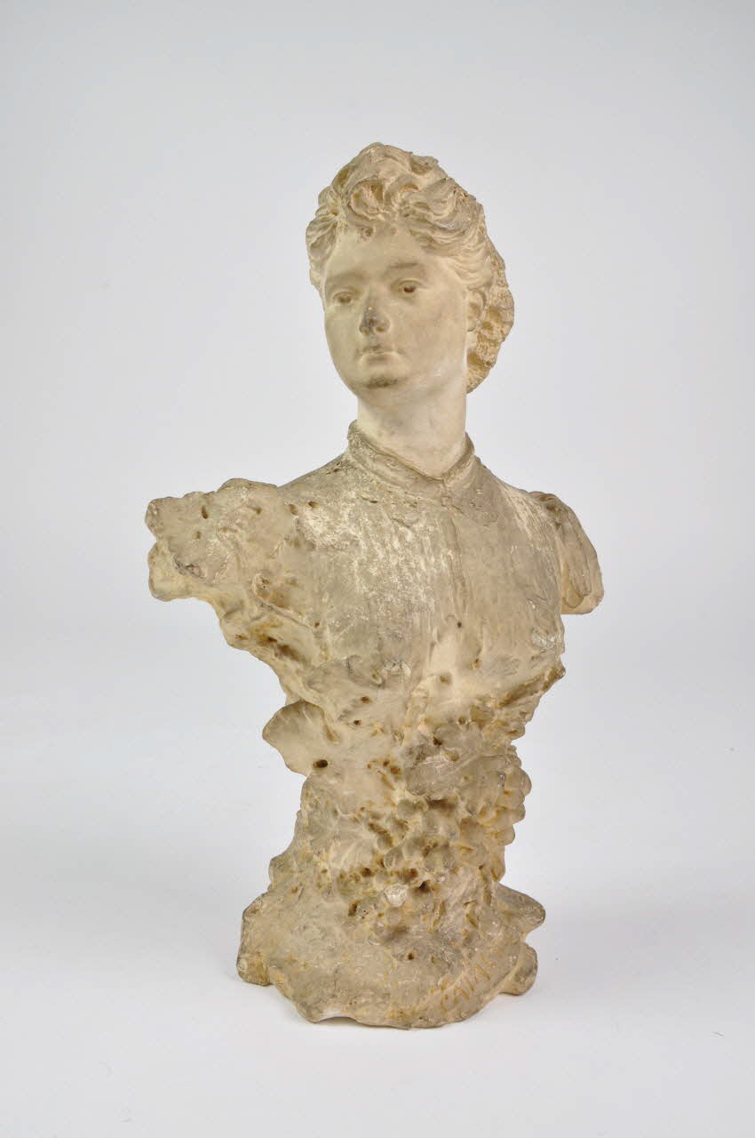 statuette de femme Catalane 1936.1770 Photo Mucem
