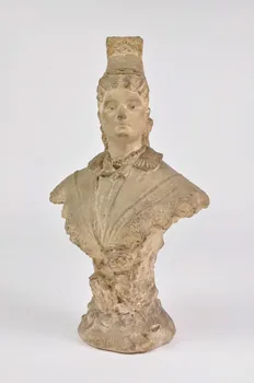 statuette de femme Poitou Mothaise 1936.1785  Photo Mucem