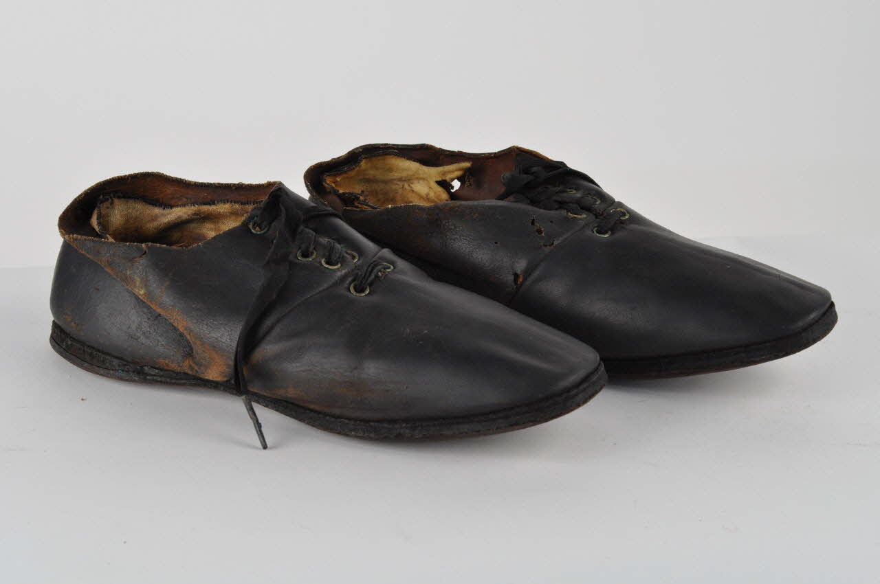 soulier de femme 1936.185.1-2 Photo Mucem