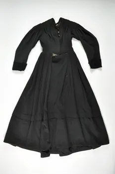 robe 1936.188 Photo Mucem