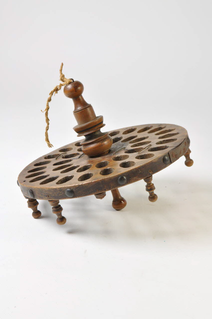 porte cuillers Bretagne, France 1890 1936.1893.1 Photo Mucem