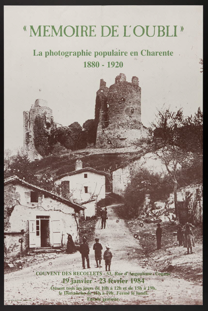 estampe "MEMOIRE DE L'OUBLI"  La photographie populaire en Charente  1880 - 1920 1986.74.18 Photo