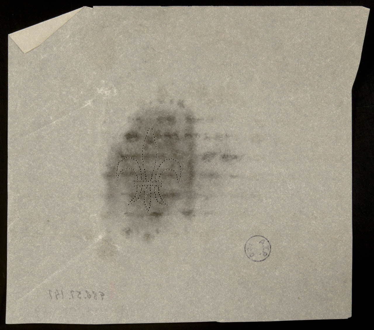 poncif Poncif représentant une fleur de lys 1988.57.147 Photo