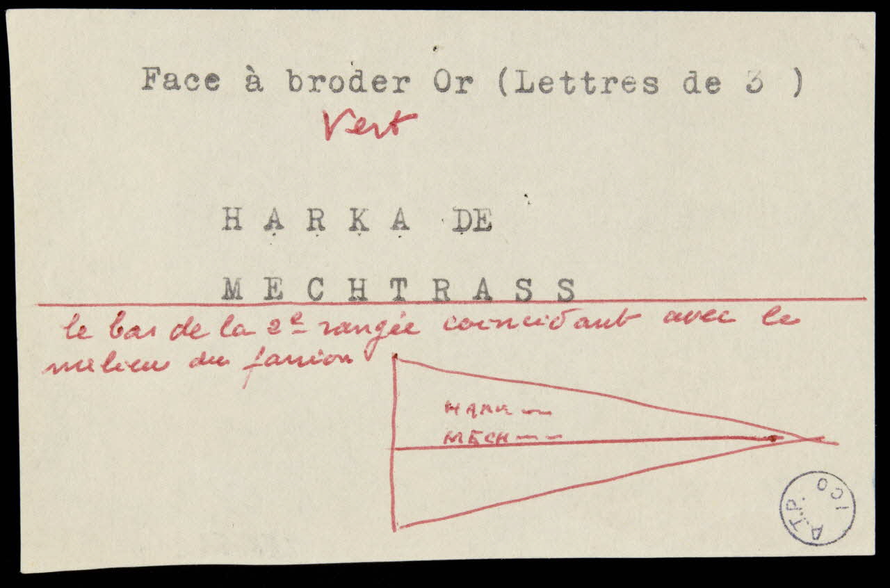 poncif Face à broder Or (Lettres de 3) 1988.57.214 Photo