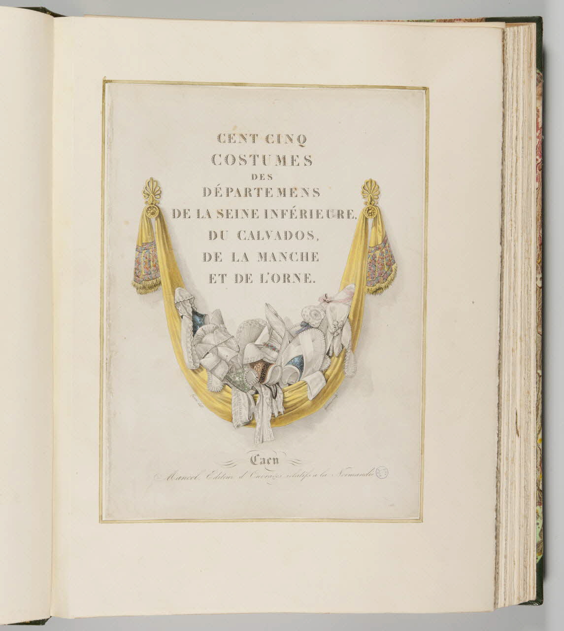 album CENT CINQ  COSTUMES  DES  DEPARTEMENS  DE LA SEINE INFERIEURE,  DU CALVADOS,  DE LA MANCHE  ET DE L'ORNE. 1990.59.106 Photo