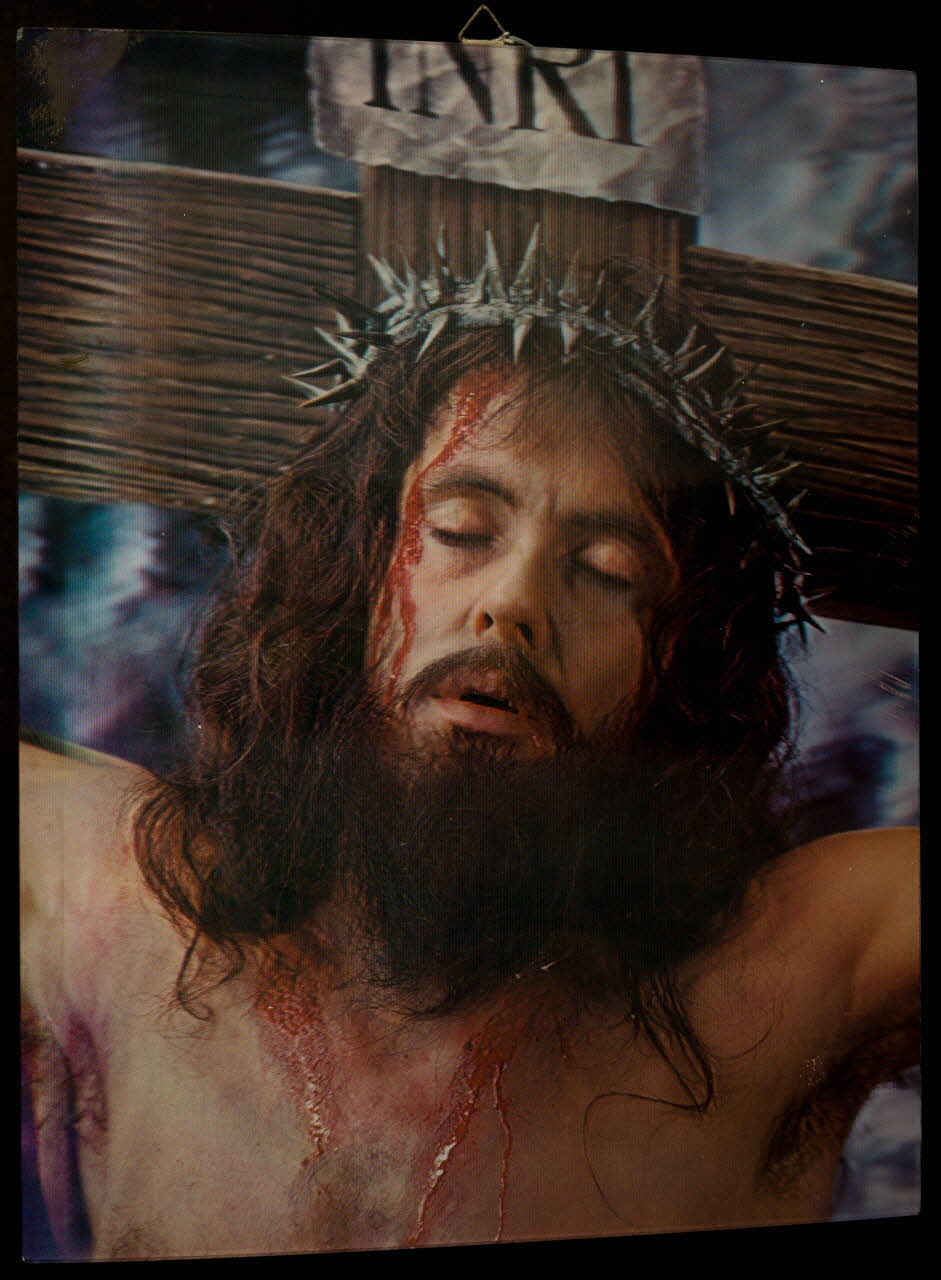 hologramme THE CRUCIFIXION Suisse 1988-1992 1998.64.3 Photo