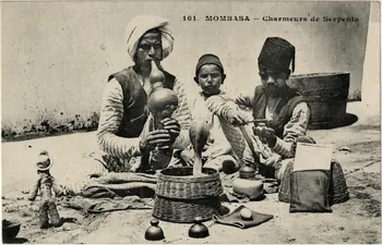 161. Mombasa. Charmeurs de serpents. Sou.10.113.1 Photo
