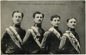 Les Frères Jacowlew, champions du monde. Sou.16.80.2 Photo