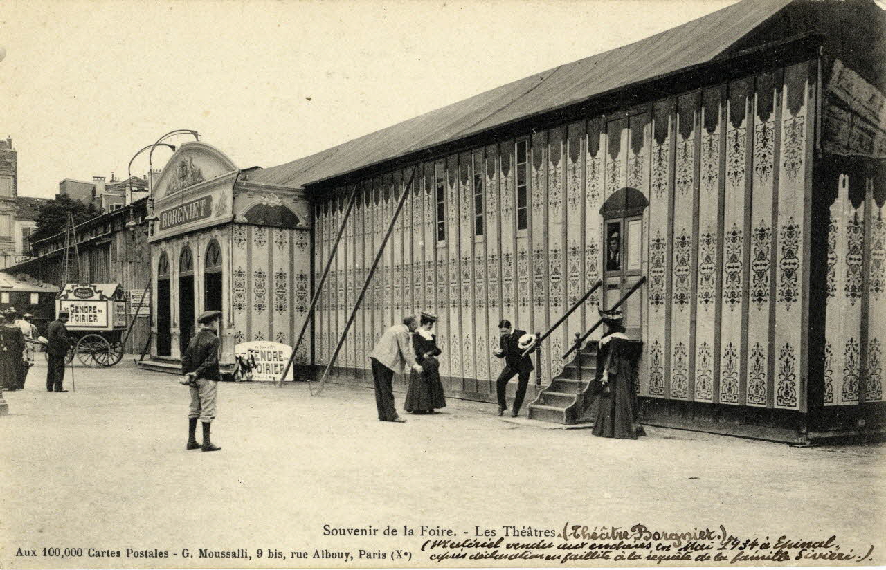 Souvenir de la foire. Les théâtres (théâtre Borgniet). Matériel vendu aux enchères en mai 1934 à Epinal. Après déclaration en faillite à la demande de la famille Sivieri. Sou.2.15.2 Photo