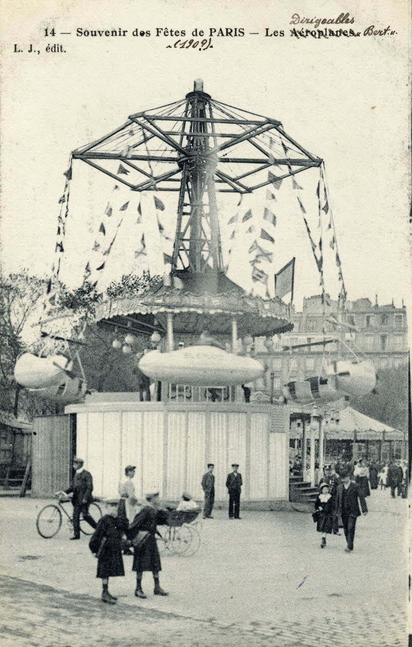 L.J. 14. Souvenir des fêtes de Paris. 190?. Les dirigeables Bert. Paris 1895-1905 Sou.2.93.2  Photo