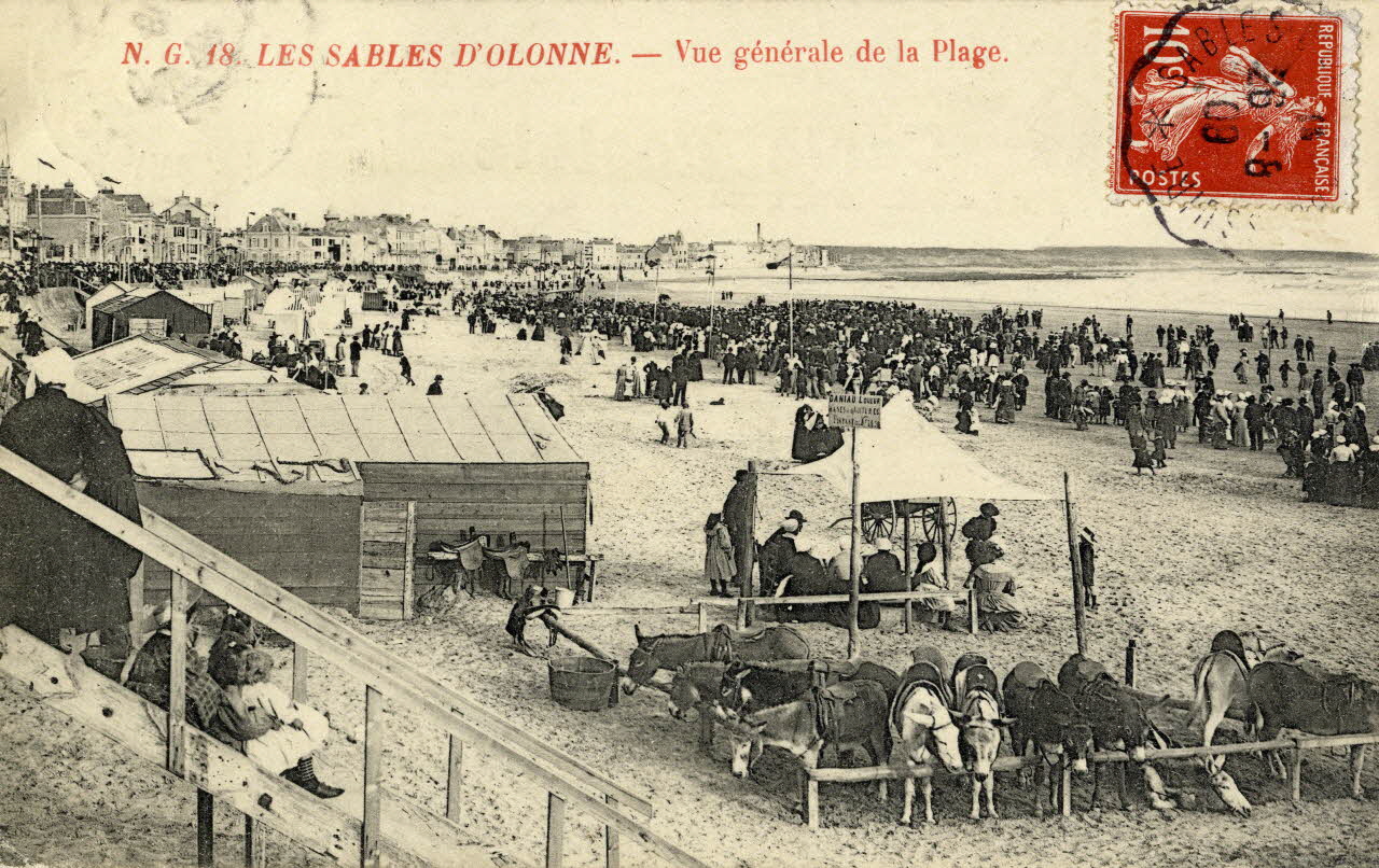 carte postale 18. Les Sables-d'Olonne. Vue générale de la plage Sou.3.118.2 Photo
