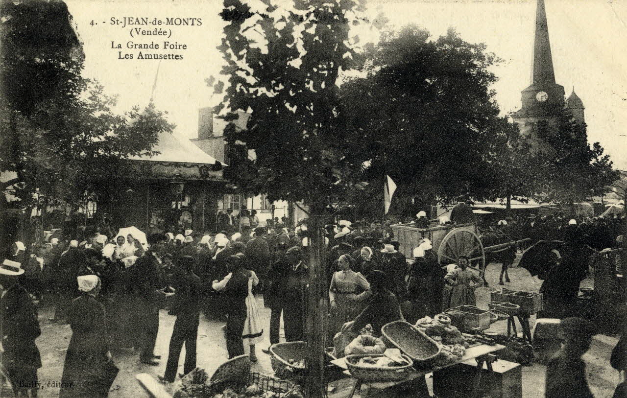 carte postale 4. St Jean-de-Monts (Vendée). La grande foire, les amusettes Sou.3.120.1 Photo